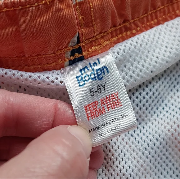 2011 vguc Mini Boden octopus trunks 5-6 years - Picture 3 of 9